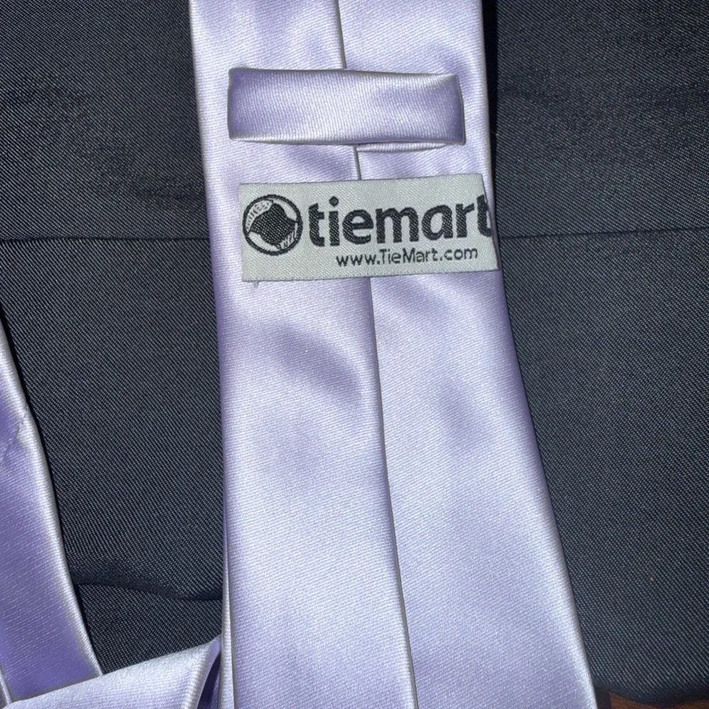 Elegant Lavender Tie